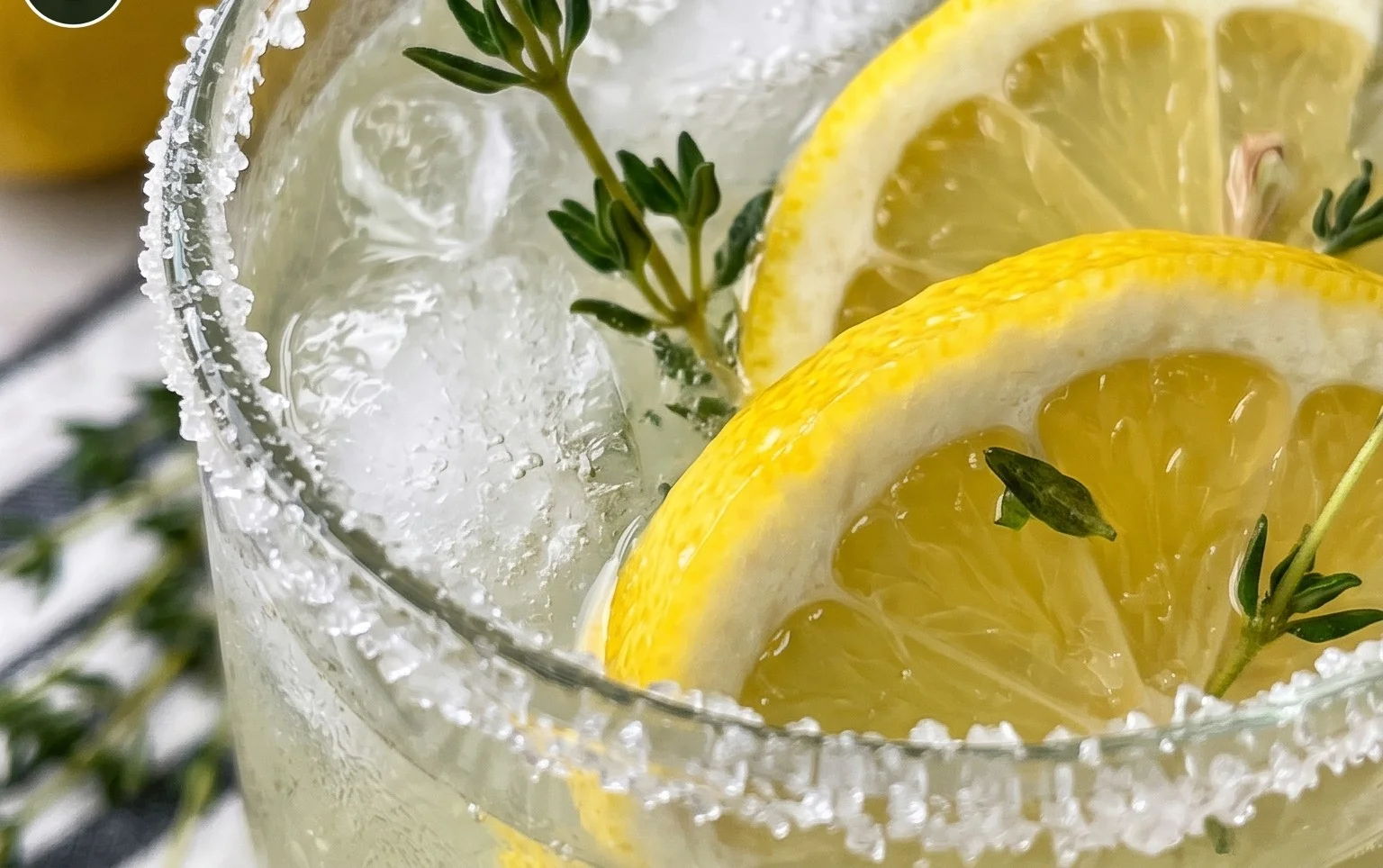 Zitronen-Thymian-Limonade